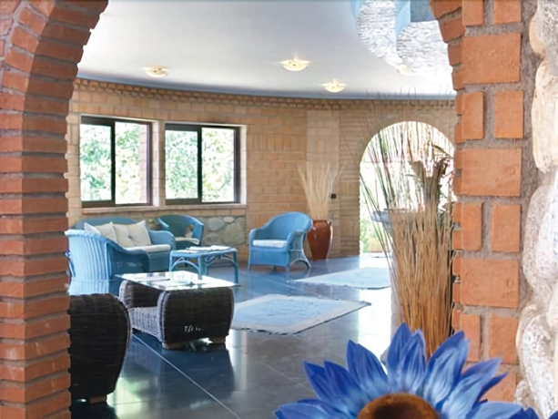Imagen de los interiores del Hotel Baia Tropea Resort. Foto 14