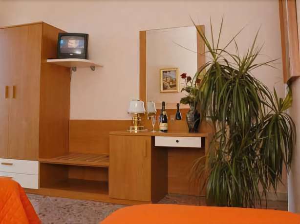 Imagen de la habitación del Hotel Baia Verde. Foto 15