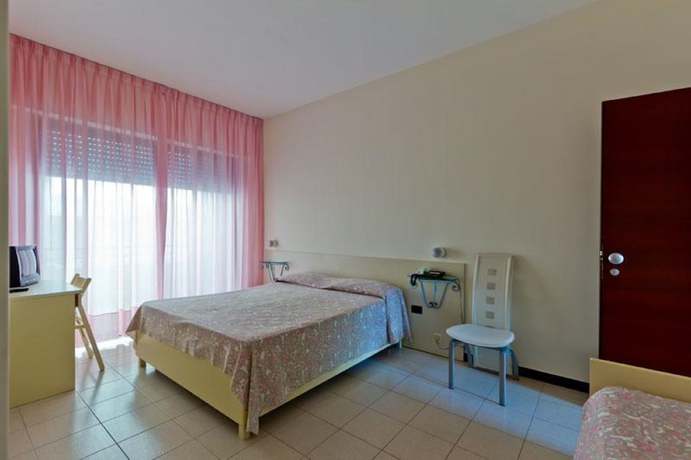 Imagen de la habitación del Hotel Baia Verde Gallipoli. Foto 8