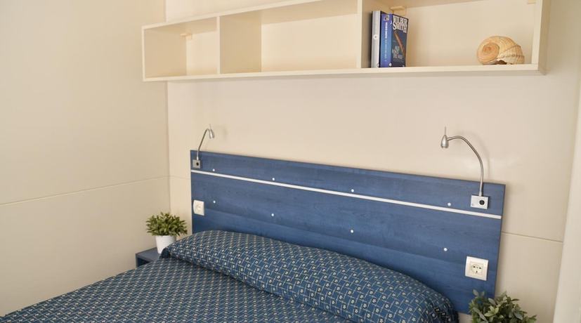 Imagen de la habitación del Hotel Baia dei Lombardi. Foto 5