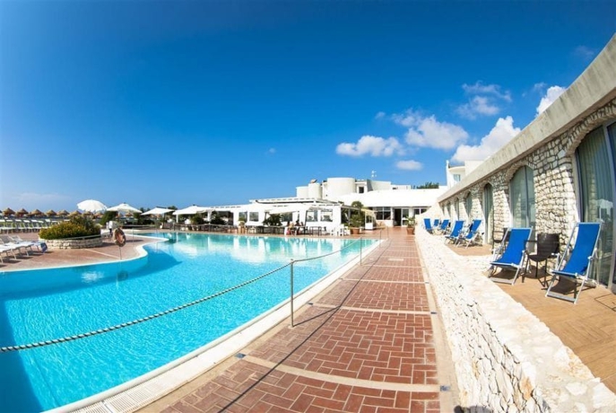 Imagen de la piscina del Hotel Baia dei Mulini Resort and Spa. Foto 19