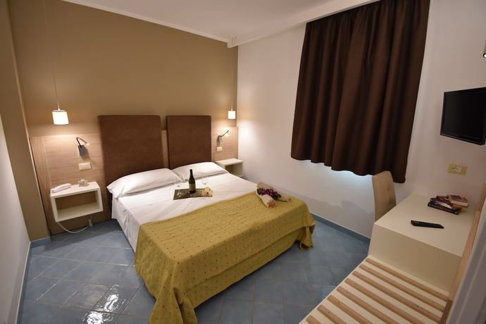 Imagen de la habitación del Hotel Baia del Godano Resort and Spa. Foto 4