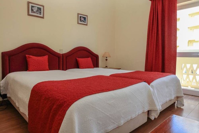 Imagen de la habitación del Hotel Baía Beach. Foto 3