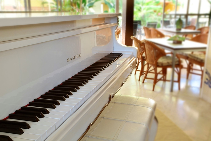 Imagen del bar/restaurante del Hotel Baía Cristal Beach and Spa Resort. Foto 5