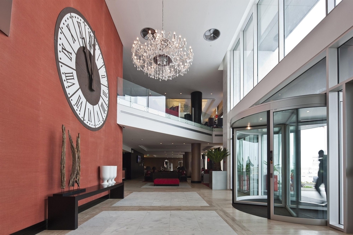 Imagen de los interiores del Hotel Baía, Luanda. Foto 12