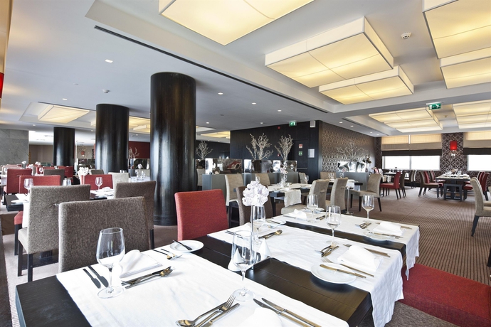 Imagen del bar/restaurante del Hotel Baía, Luanda. Foto 3