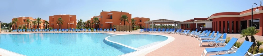 Imagen de la piscina del Hotel Baiamalva Resort. Foto 19