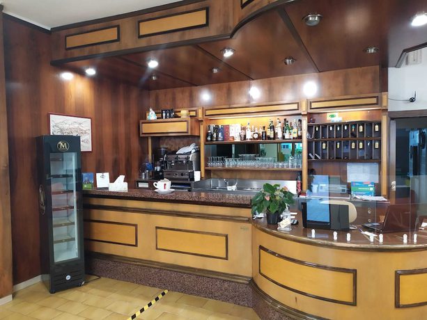 Imagen del bar/restaurante del Hotel Baiardo. Foto 6