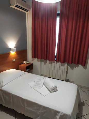 Imagen de la habitación del Hotel Baiardo. Foto 11