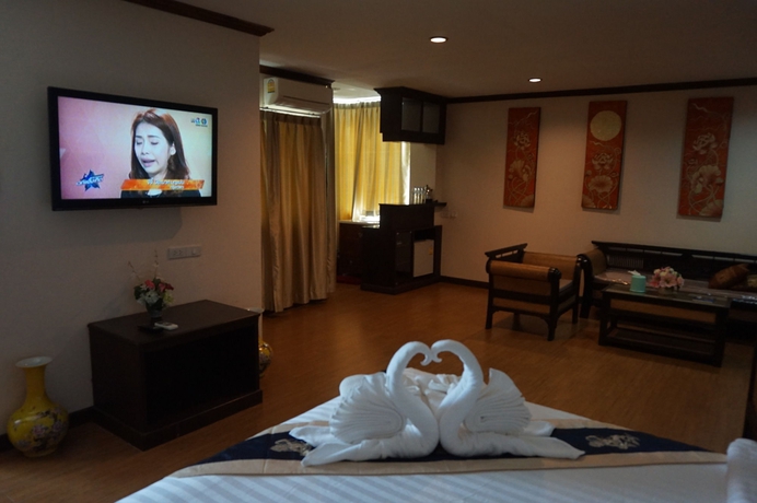 Imagen de la habitación del Hotel Baiboon Grand. Foto 6