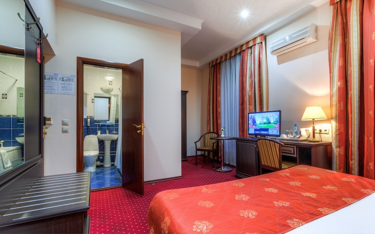 Imagen de la habitación del Hotel Baikal Plaza. Foto 2