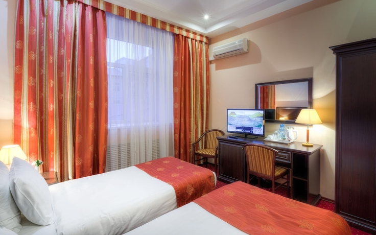 Imagen de la habitación del Hotel Baikal Plaza. Foto 7