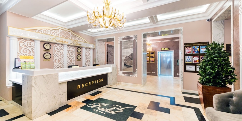 Imagen de los interiores del Hotel Baikal Plaza. Foto 18