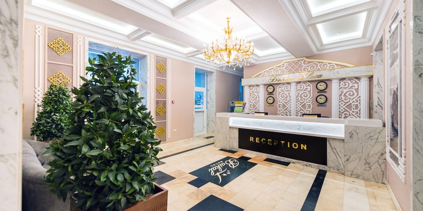 Imagen de los interiores del Hotel Baikal Plaza. Foto 19