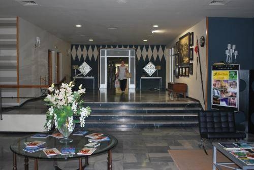 Imagen general del Hotel Bailen. Foto 14