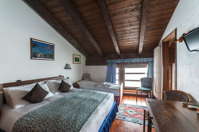 Imagen de la habitación del Hotel Baita Cretaz. Foto 10