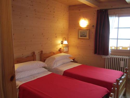 Imagen de la habitación del Hotel Baita De Mario. Foto 10