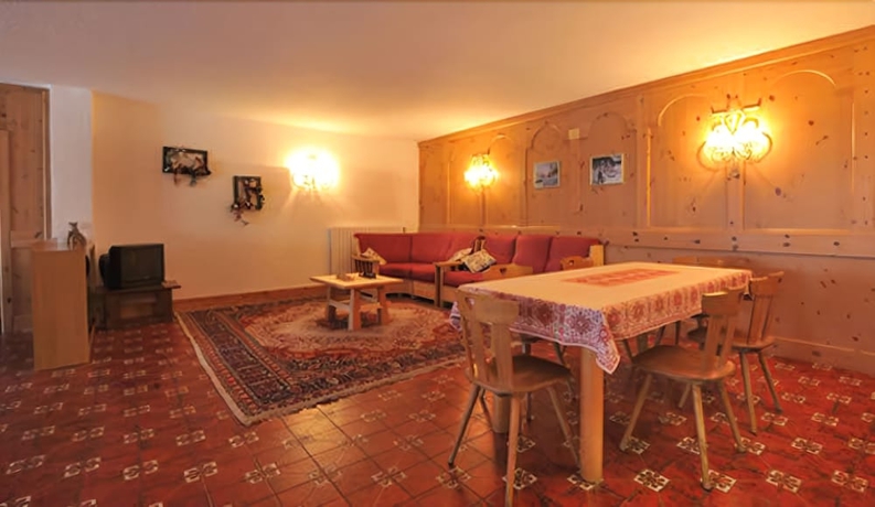 Imagen del bar/restaurante del Hotel Baita Della Luna. Foto 6