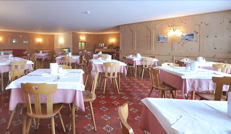 Imagen del bar/restaurante del Hotel Baita Della Luna. Foto 8