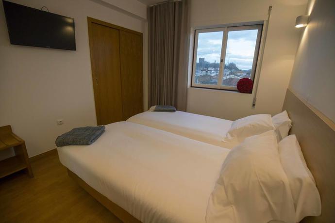 Imagen de la habitación del Hotel Baixa. Foto 3