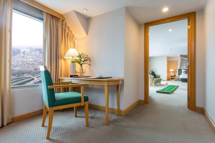 Imagen de la habitación del Hotel Baiyoke Sky. Foto 12