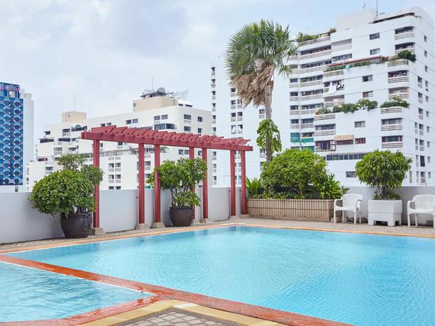 Imagen de la piscina del Hotel Baiyoke Suite. Foto 13