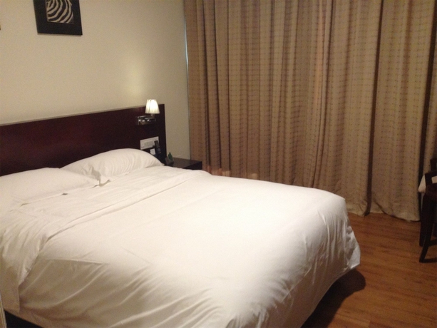 Imagen de la habitación del Hotel Baiyun City. Foto 4