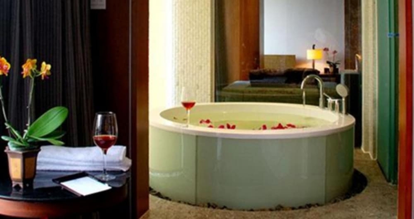 Imagen de la habitación del Hotel Baiyun Lakeside. Foto 14