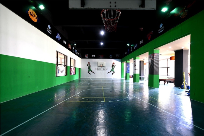 Imagen de los interiores del Hotel Baiyun Lakeside. Foto 17