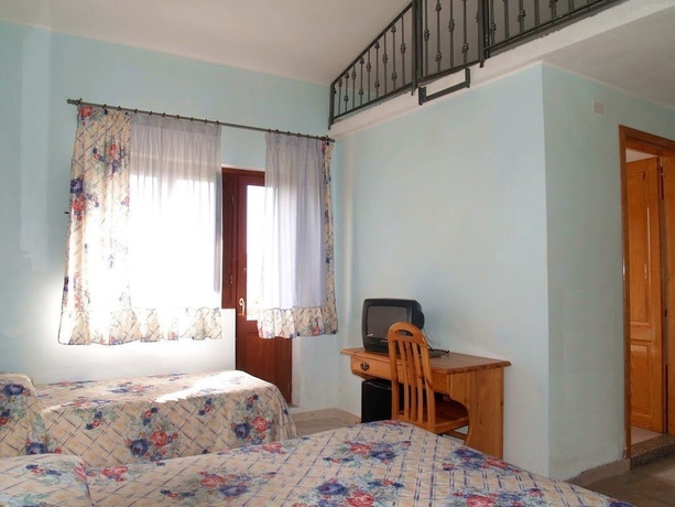 Imagen de la habitación del Hotel Baja Azzurra, Torre di Bari. Foto 5