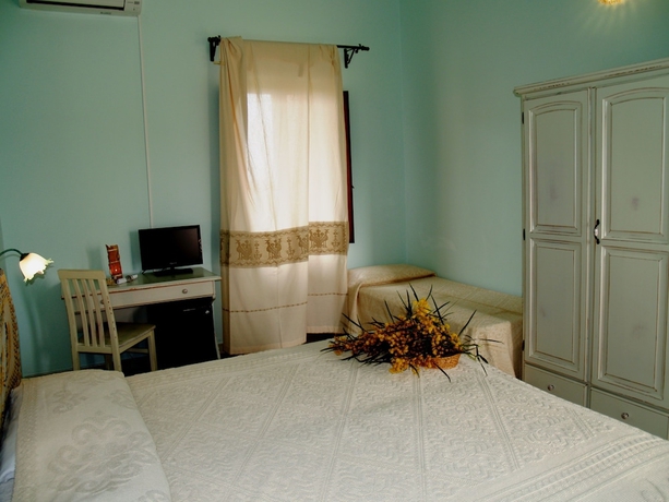 Imagen de la habitación del Hotel Baja Azzurra, Torre di Bari. Foto 12