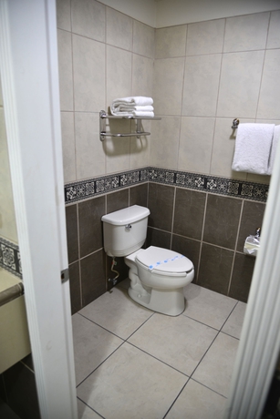 Imagen de la habitación del Hotel Baja Inn es Ensenada. Foto 7