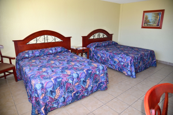 Imagen de la habitación del Hotel Baja Inn es Ensenada. Foto 10