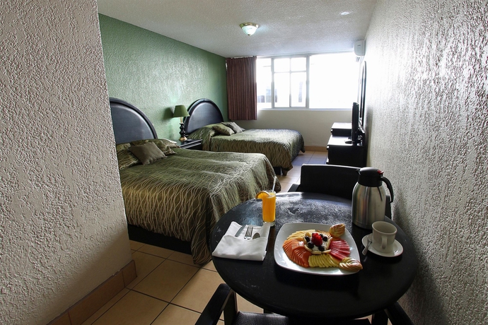 Imagen de la habitación del Hotel Baja Inn es Ensenada. Foto 11