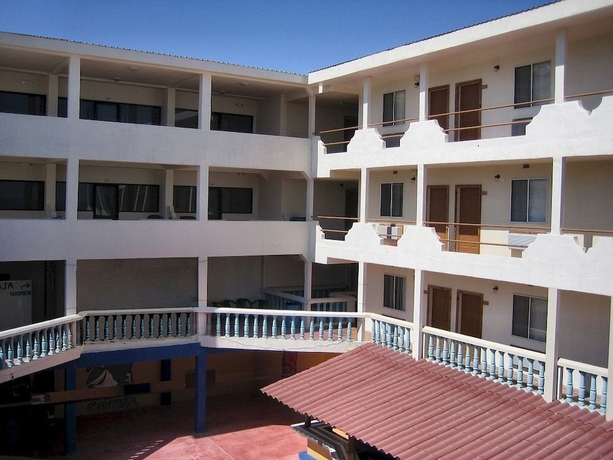 Imagen de los exteriores del Hotel Baja, Puerto Pe&ntilde;asco. Foto 15