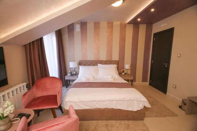 Imagen de la habitación del Hotel Bajadera Lux. Foto 8