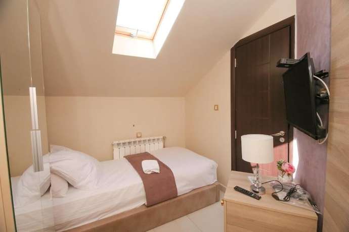 Imagen de la habitación del Hotel Bajadera Lux. Foto 16