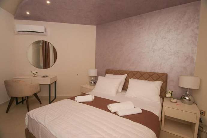 Imagen de la habitación del Hotel Bajadera Lux. Foto 18