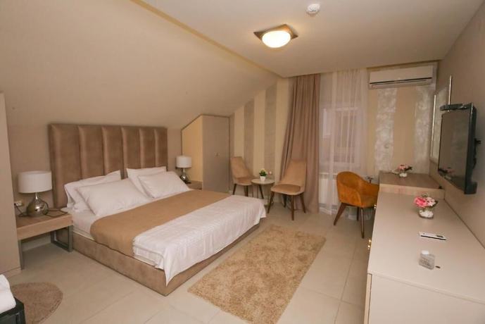 Imagen de la habitación del Hotel Bajadera Lux. Foto 20