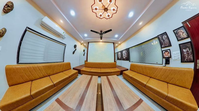 Imagen de los interiores del Hotel Bajaj\'s Karwan Inn. Foto 10