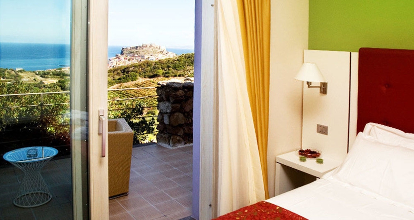 Imagen de la habitación del Hotel Bajaloglia Resort. Foto 3