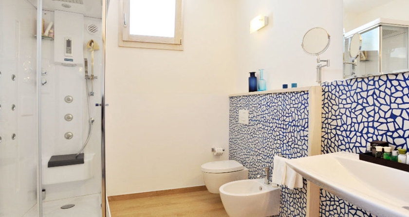 Imagen de la habitación del Hotel Bajaloglia Resort. Foto 7