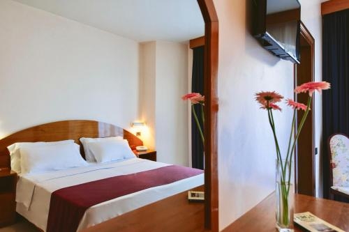 Imagen de la habitación del Hotel Bajamar Beach. Foto 10