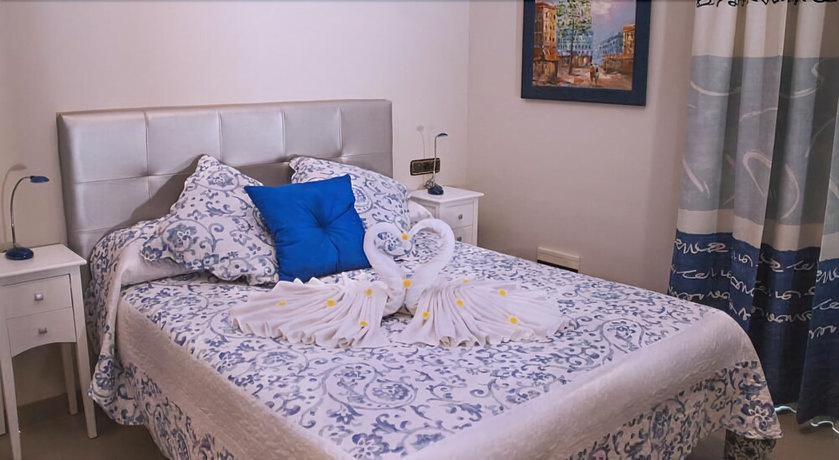 Imagen de la habitación del Hotel Bajamar. Foto 11