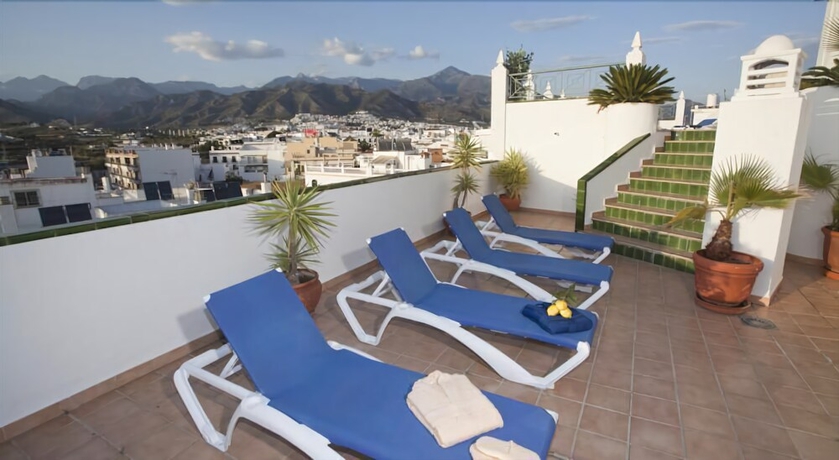 Imagen de los interiores del Hotel Bajamar. Foto 17