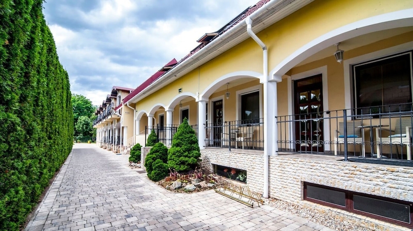 Imagen de los interiores del Hotel Bajor Panzio Restaurant - Adults Only. Foto 18