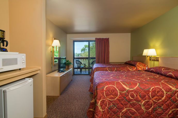 Imagen de la habitación del Hotel Baker's Sunset Bay Resort. Foto 8