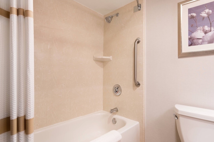 Imagen de la habitación del Hotel Bakersfield Marriott At The Convention Center. Foto 10