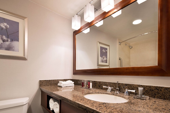 Imagen de la habitación del Hotel Bakersfield Marriott At The Convention Center. Foto 11