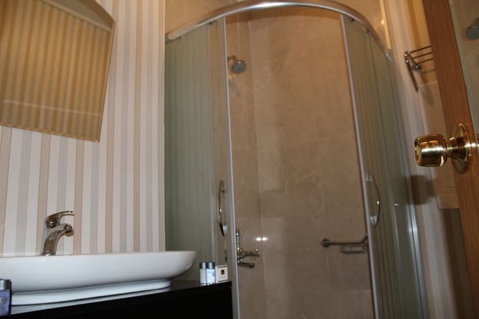Imagen de la habitación del Hotel Bakirkoy Tashan Business and Airport. Foto 11